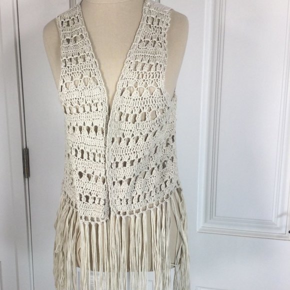 Kori America Crochet Boho Fringed Vest Womens Small Rust Beige Aztec Embroidery - Picture 1 of 8